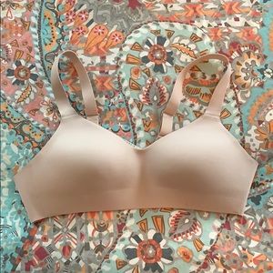 Lululemon hold true bra